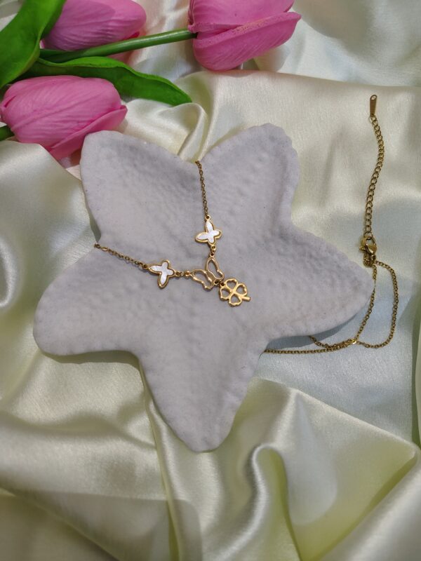 luxury rose gold charm & crystal necklace (flower pendant) (copy)