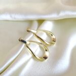 About us vintage inspired polished gold oval drop earrings (copy)